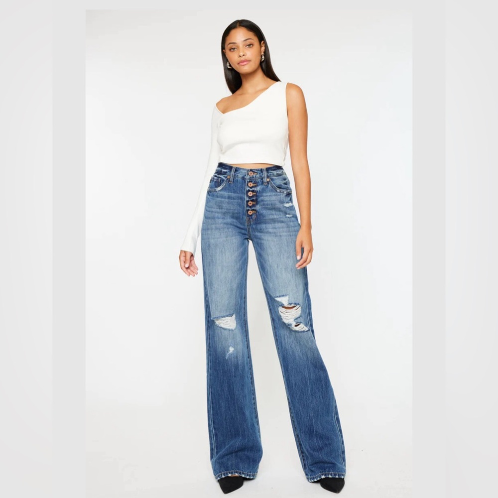 Kancan Ultra High Rise Flare Distressed Jeans Size 29 (Runs Big)